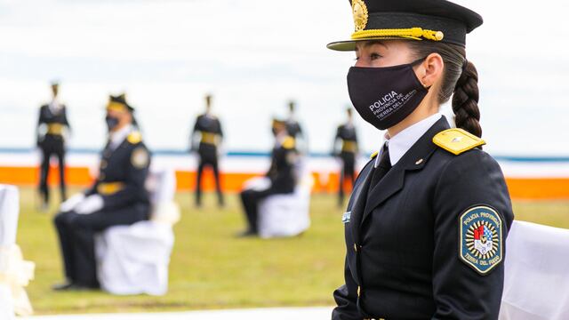 Más de 100 mujeres ingresarán como aspirantes a agente a la policía de la provincia
