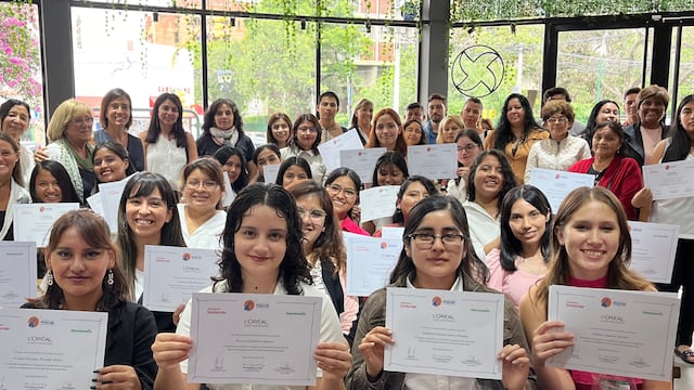 Fundación Pescar ofrece un programa para reducir la brecha de género en tecnología.