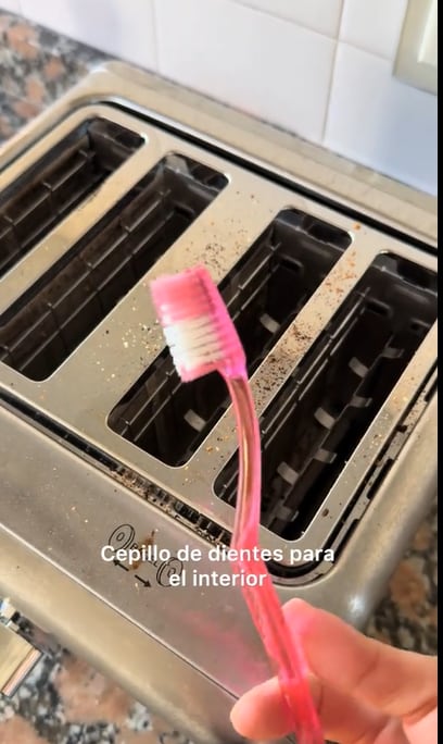 Cómo limpiar la tostadora y cafetera con productos caseros