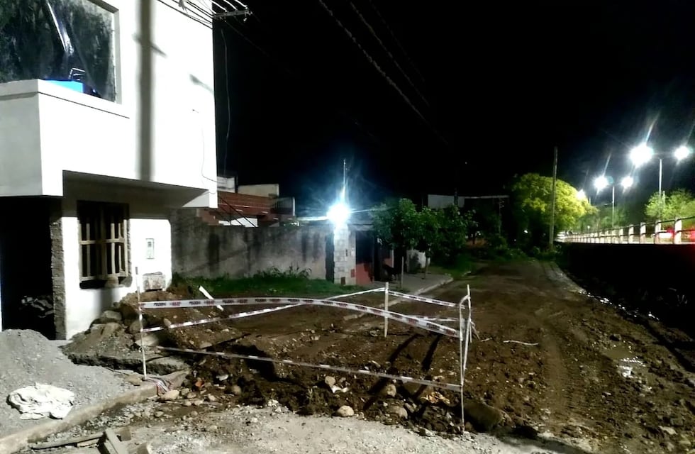 Un vecino intentó una conexión clandestina de agua y cloacas, y perjudicó a todo un barrio