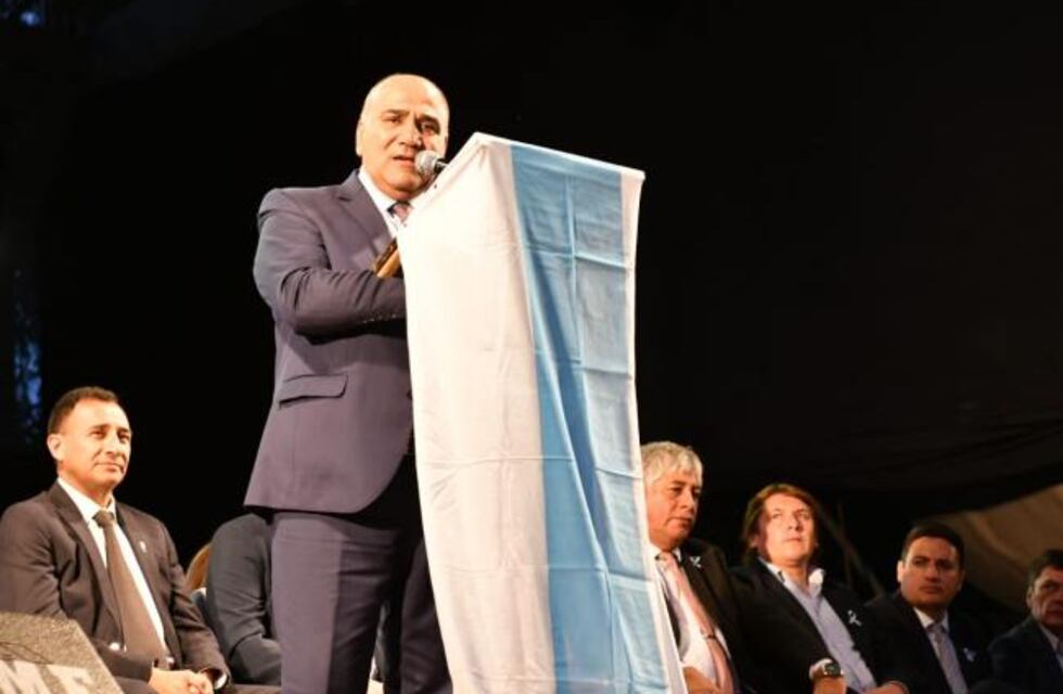 Manzur: “Esto es lo que buscamos, que nuestra gente tenga trabajo, que haya inversión, producción y que la gente se quede a vivir aquí”