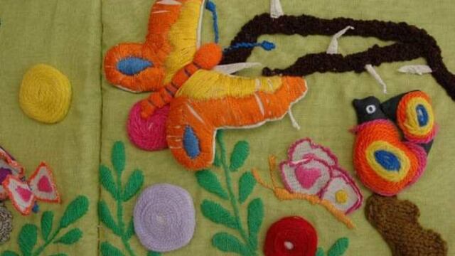 Taller de tapetes literarios en la Biblioteca Municipal