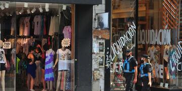 Los comerciantes de la avenida Avellaneda y alrededores venían reclamando por la presencia de los manteros. (Foto: Guillermo Rodríguez Adami)