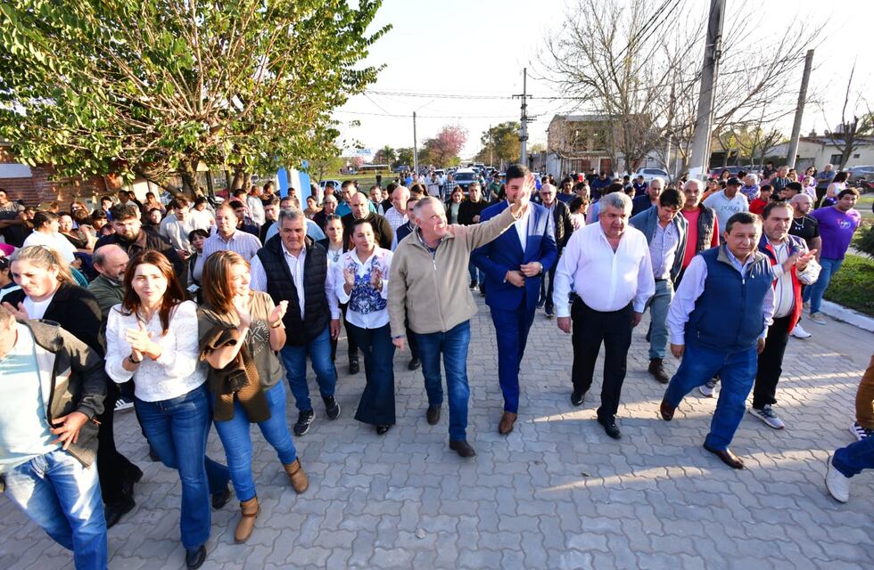 Jaldo inauguró obras de infraestructura en Villa Quinteros