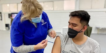 El Ministerio de Salud informó que ya se aplicaron 3.556.675 vacunas en todo el distrito.