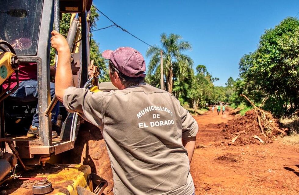 Eldorado: continúa lo trabajos de mejoras viales en el municipio