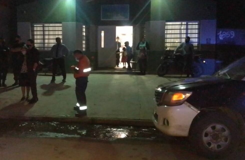 Un hombre cayó del techo de un templo evangélico y finalizó en el hospital