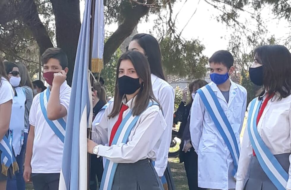 Julieta Bilbao, estudiante de Pérez, anima a todos los jóvenes a sumar experiencias educativas