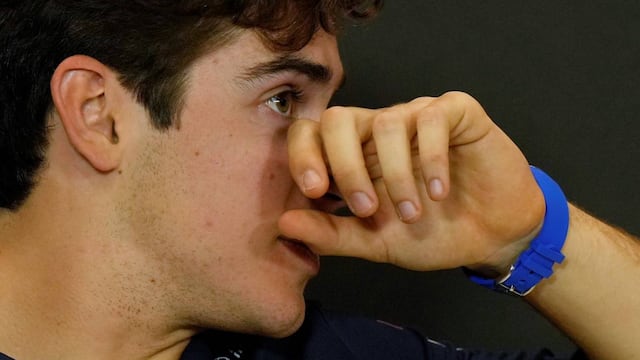 El argentino Franco Colapinto fue penalizado por exceder el límite de velocidad en Imola. (AP)