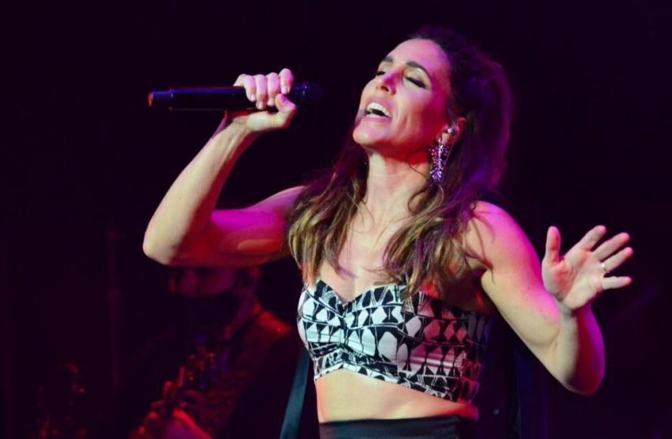 La Sole compartió un divertido video de backstage de su último videoclip