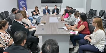 La mesa acordó iniciar un operativo para reducir criaderos del Aedes aegypti e invitó a todos los municipios a sumarse al trabajo conjunto.