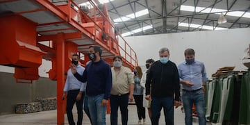 El Ministro Cabandié entregó maquinaria para la planta de Pico Truncado