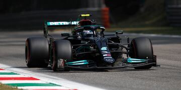 Bottas dominó el sprint en Monza, pero largará desde el fondo.