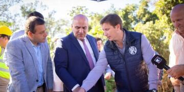 El gobernador Ahuad recorrió junto a Manzur obras en Puerto Iguazú.