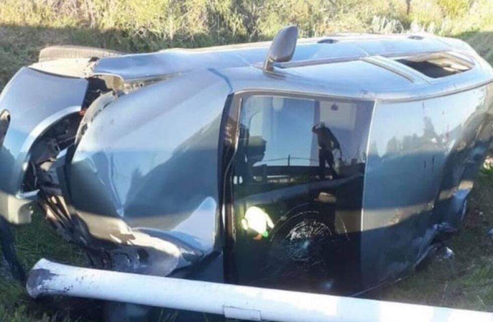 Urdinarrain: dos personas heridas tras impactante vuelco