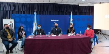 El intendente de Villa Mercedes, el vicegobernador de San Luis y otras autoridades lanzan la convocatoria internacional para escultores y para proyectar un nuevo ícono de la ciudad. Gentileza ANLS