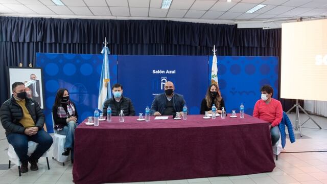 El intendente de Villa Mercedes, el vicegobernador de San Luis y otras autoridades lanzan la convocatoria internacional para escultores y para proyectar un nuevo ícono de la ciudad. Gentileza ANLS