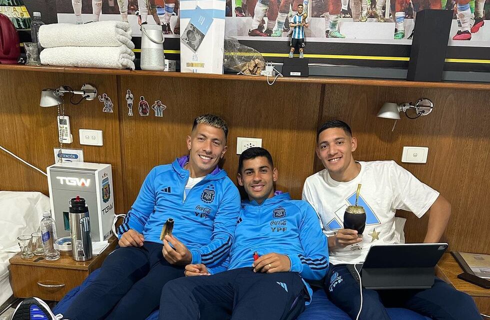 No es la Scaloneta, ¿cómo se llama el grupo de WhatsApp de la Selección Argentina y qué jugador lo administra?