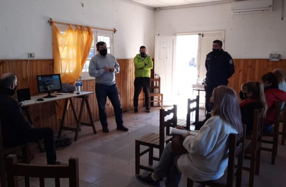 Punta Alta: charlas de Seguridad en las sociedades de fomento