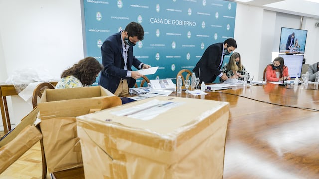 Abrieron los sobres con las ofertas económicas para la construcción de la presa en Malargüe.