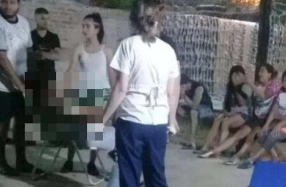 Femicidio en Chaco: un hombre asesinó a su expareja mientras esperaba para jugar al fútbol