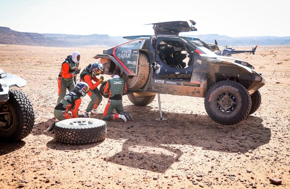 Rally Dakar 2025: Al Attiyah intenta recuperar después de perder más de media hora