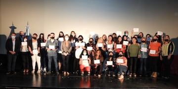 Se entregaron certificados de cursos de cuidado de adultos mayores gestionados por el Municipio