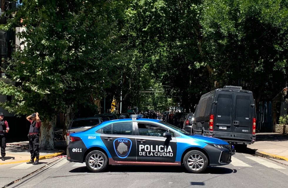 Golpe comando en Parque Chas: 20 rehenes fueron liberados y los delincuentes se escaparon con algunos bienes