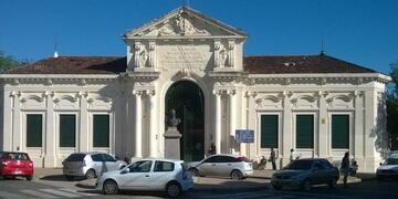Es uno de los establecimientos tradicionales de la Capital provincial.