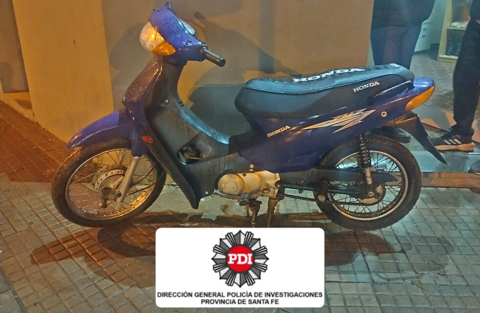 La PDI recuperó una moto robada en el asentamiento del Martín Fierro