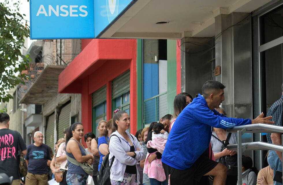 Aumento de la AUH y Tarjeta Alimentar: cómo quedan los montos y desde cuándo se aplican