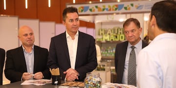 El vicegobernador Manuel Calvo presidió un nuevo evento internacional sobre alimentos.