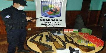 En un allanamiento, incautan arsenal de armas de fuego en San Vicente.