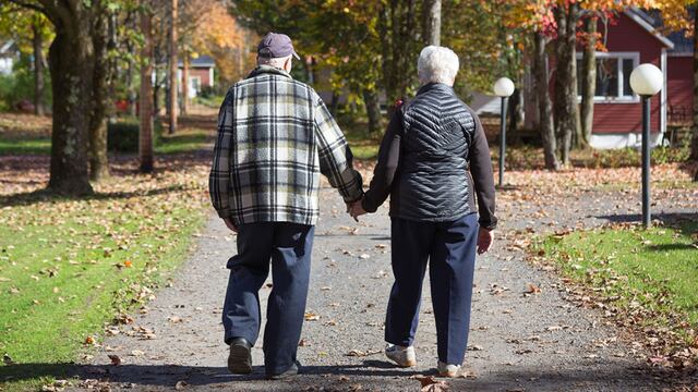 Se conocieron durante su juventud, pero la relación no prosperó. Sin embargo, 35 años después volvieron a apostar por su amor.