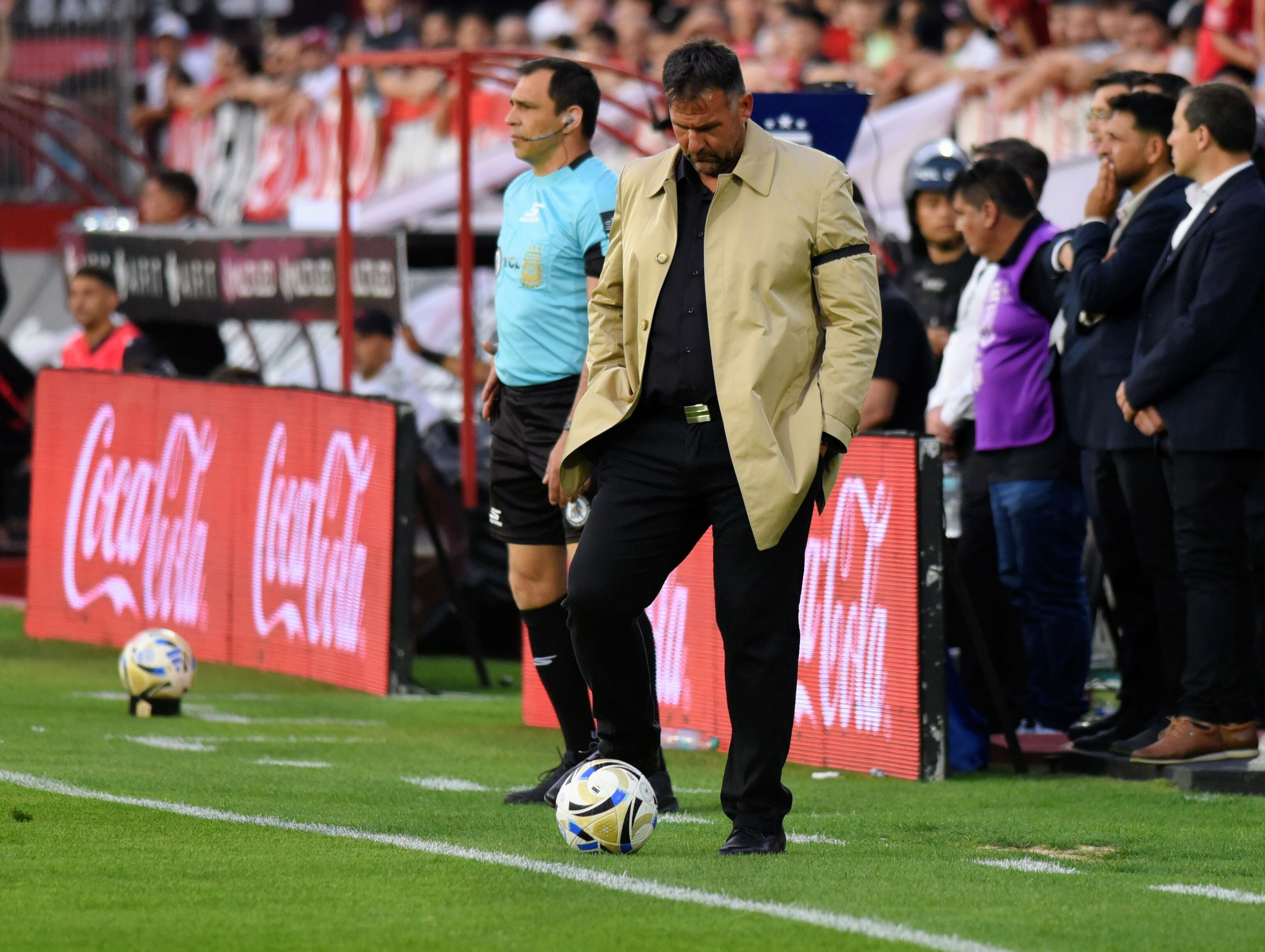 Diego Dabove. Newells Old Boys vs Tigre. Fecha 12 Torneo Clausura Liga Profesioal Argentina.