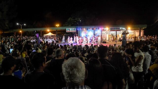 La Vendimia de Ciudad se realizó en la explanada del ferrocarril.