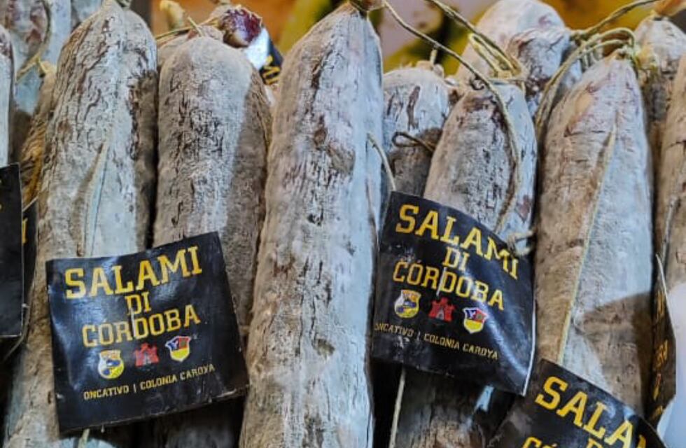 El salame más largo del país es cordobés: el récord gastronómico que rompió Oncativo