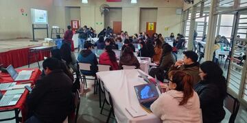 El segundo Taller de Formación “Uso de ADM” -Aulas Digitales Móviles- dictado en San Salvador de Jujuy tuvo una matrícula de 140 docentes de los niveles Inicial y Primario interesados.