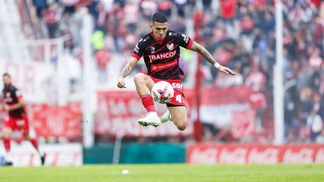 Giuliano Cerato, lateral derecho de Instituto, que viene en pleno crecimiento. (Prensa Instituto).