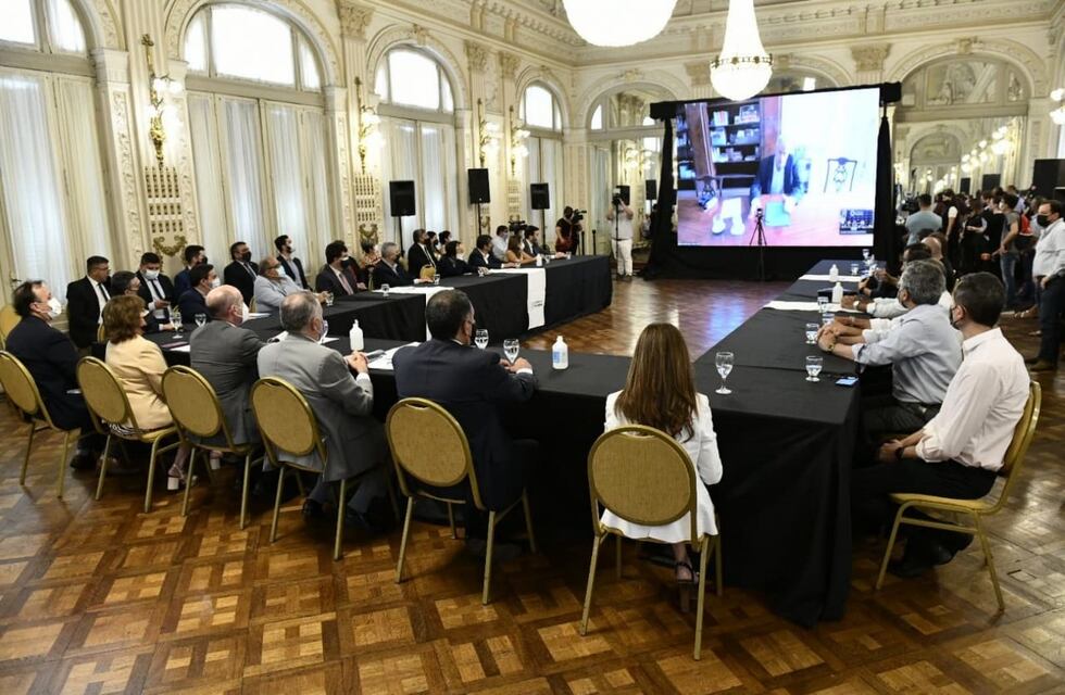 Educación: invertirán $1000 millones en obras de infraestructura