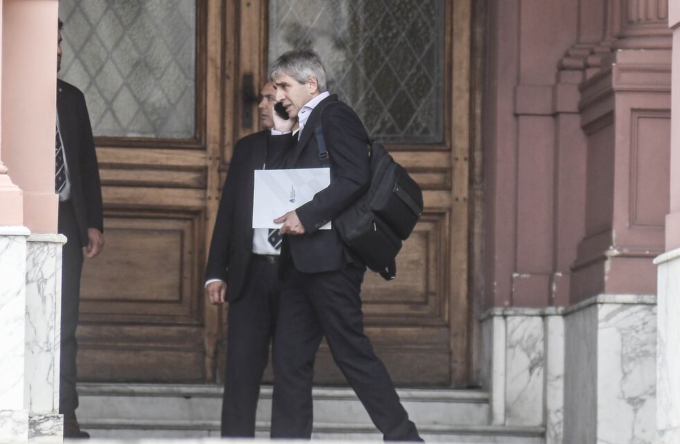 La fuerte amenaza de Caputo a los gobernadores y diputados si no se aprueba la “ley ómnibus”