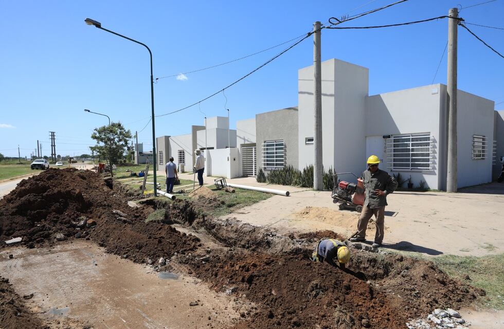 El municipio inició la obra de cloacas en el barrio La Cañada
