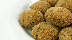 Cómo preparar albóndigas de manera rápida, sencilla y con muy pocos ingredientes