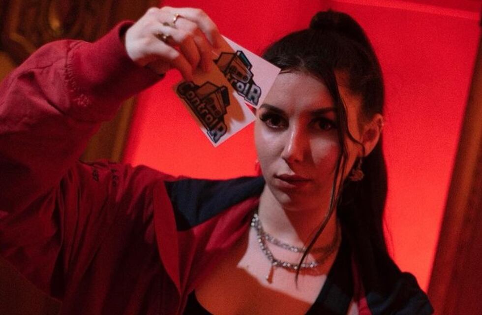 Soui Uno estrenó su “Control R”