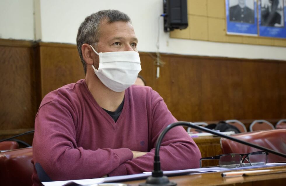 “Montenegro destina sólo el 1% del presupuesto al turismo”