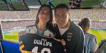 La reacción de Dua Lipa tras vivir el superclásico de Boca y River desde la Bombonera: “La gente...”