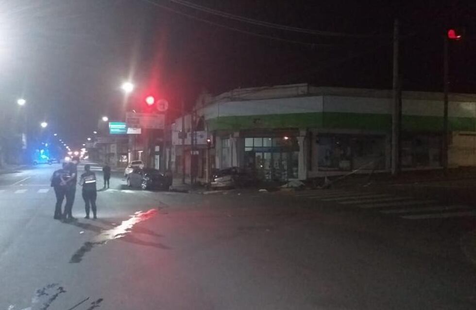 Accidente fatal en Posadas: una mujer falleció en un choque entre dos autos