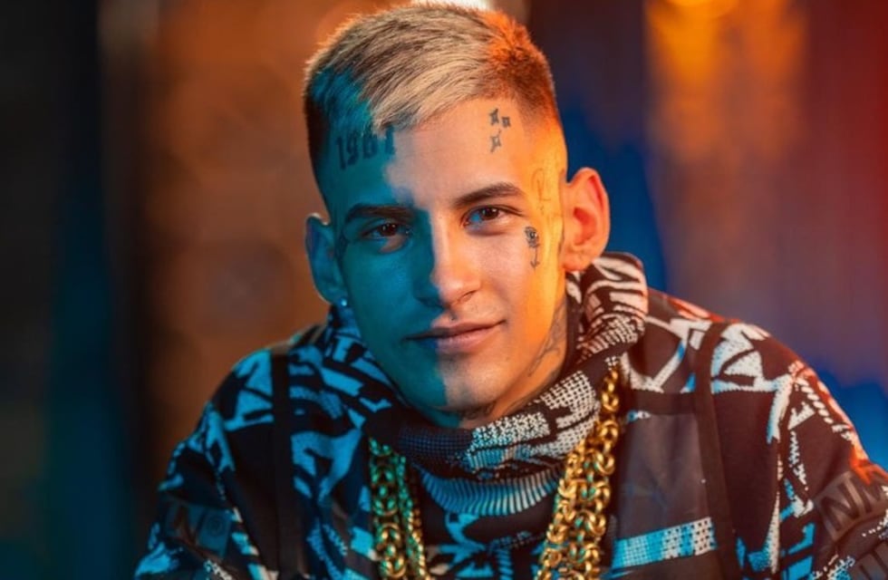 L-Gante sufrió un accidente con su auto y resultó herido: así quedó su rostro