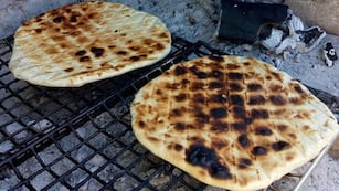 ¡Saludable y liviano!: la exquisita receta de tortilla asada para acompañar el mate.