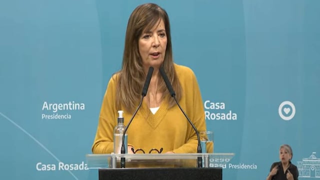 La portavoz presidencial le respondió a la vicepresidenta.